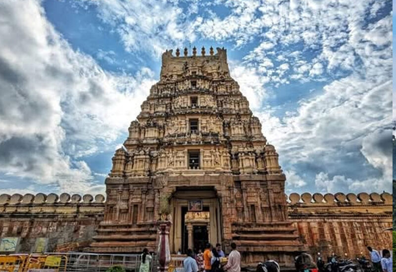 05 Nights & 06 Days Karnataka & Tamil Nadu